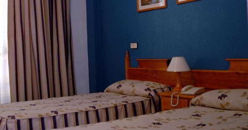 Hotel Torre De Los Guzmanes La Algaba Δωμάτιο φωτογραφία