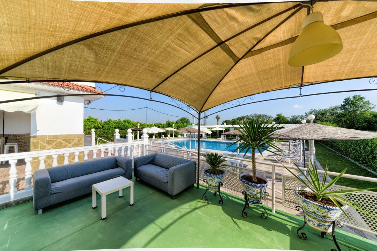 Hotel Torre De Los Guzmanes La Algaba Εξωτερικό φωτογραφία