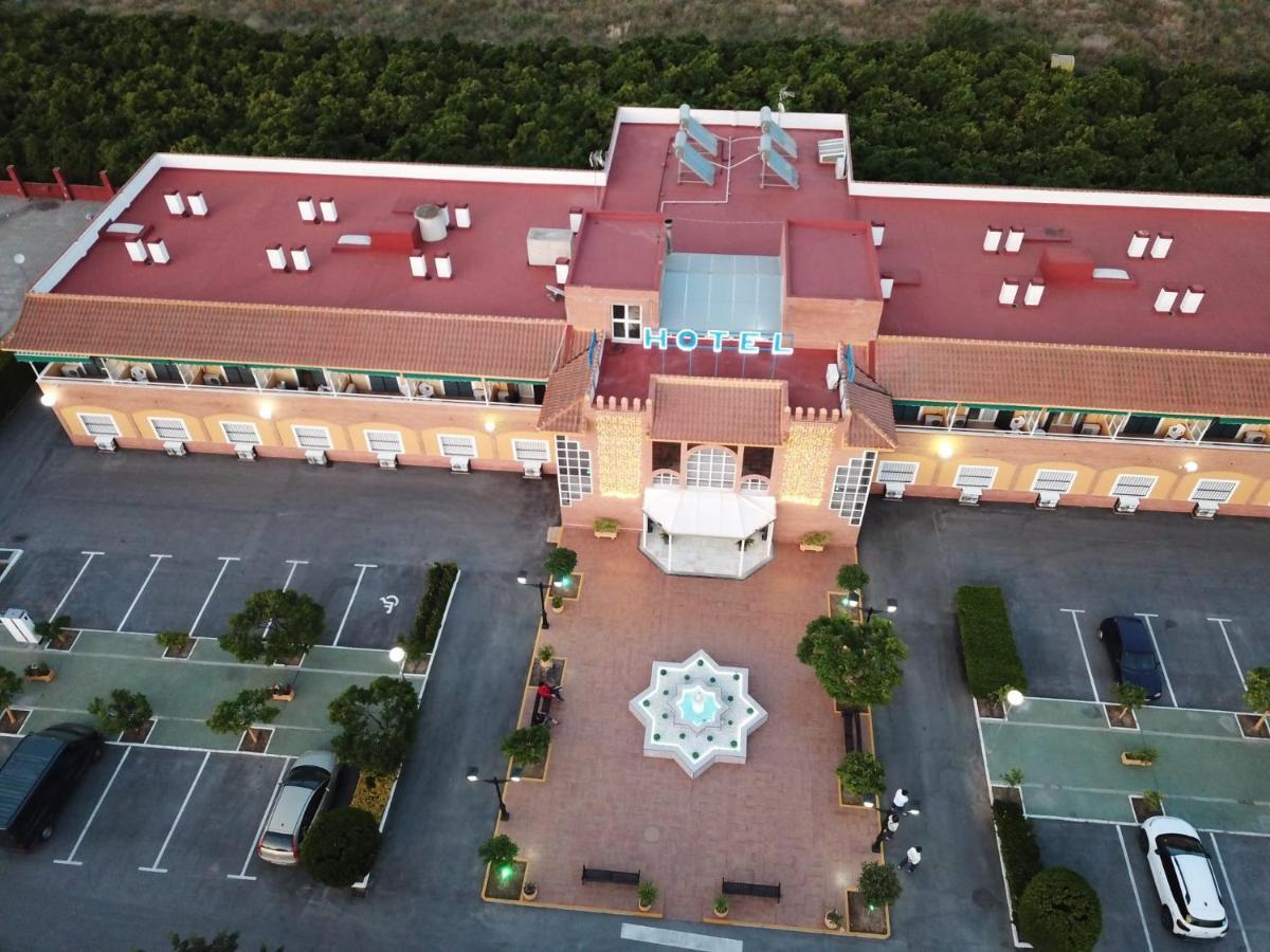 Hotel Torre De Los Guzmanes La Algaba Εξωτερικό φωτογραφία